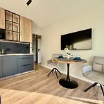 Easy Rent- Szeligowskiego 211 Chodzki Residence, Free Parking, 24h Check-in Apartment