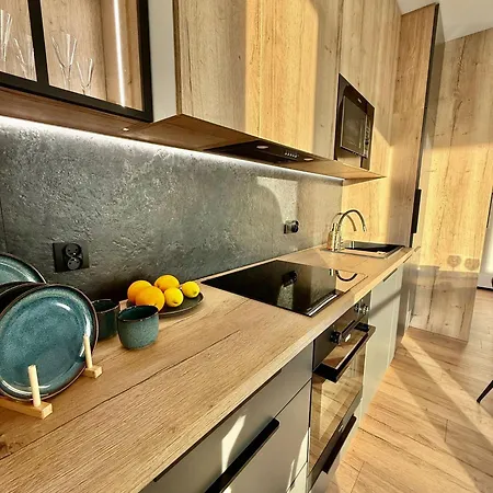 Easy Rent- Szeligowskiego 211 Chodzki Residence, Free Parking, 24h Check-in Appartement