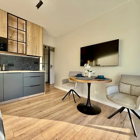 Διαμέρισμα Easy Rent- Szeligowskiego 211 Chodzki Residence, Free Parking, 24h Check-in *